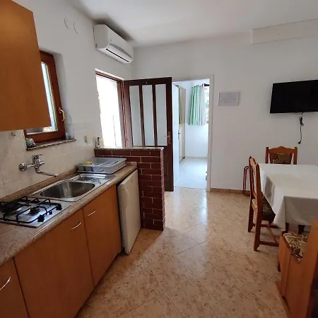 Apartment Ljubica Vrsar Exterior foto